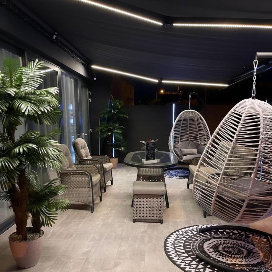 Loft Privatif Avec Jacuzzi Et Sauna Saint-Dizier Buitenkant foto